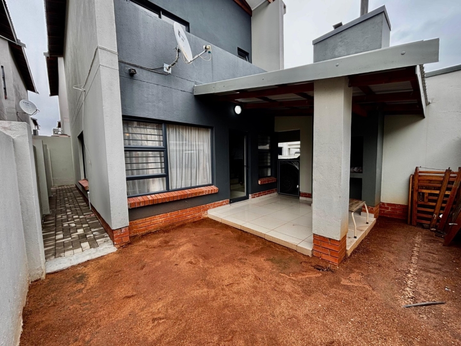 To Let 3 Bedroom Property for Rent in Waterkloof A H North West